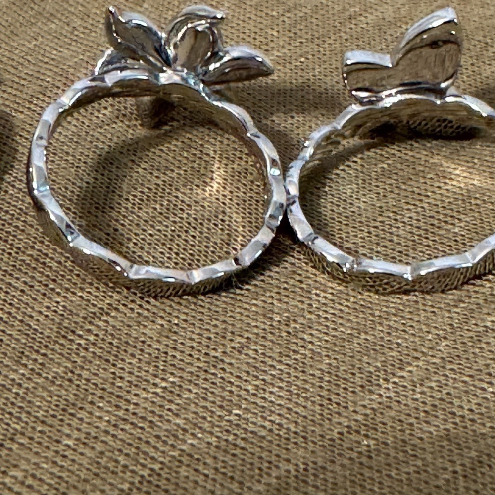 The Mariah Carey Collection Set of 4 Flower and Butterfly rings. Size5. Pink New - Picture 6 of 9